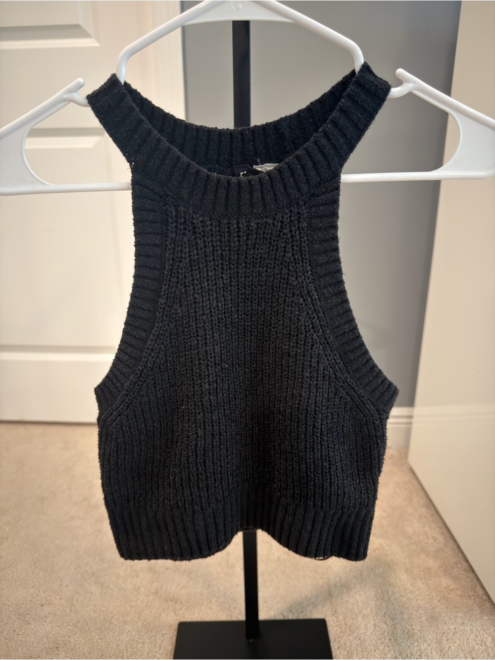 H&M Black Knit Halter Crop Top-Xs